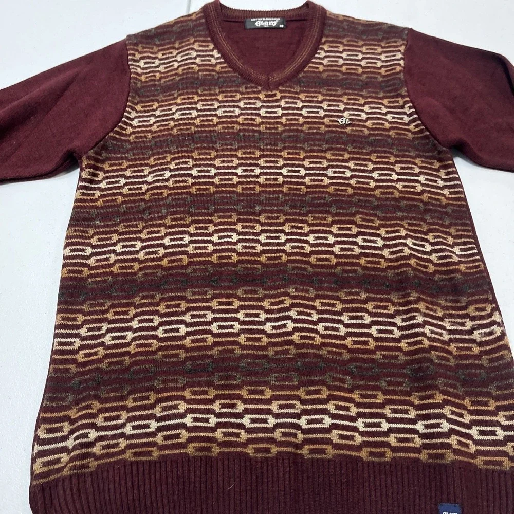 Atam Sweater Scottish Blend Wool Premium Pullover Mens‎ 38 M Maroon Geometric